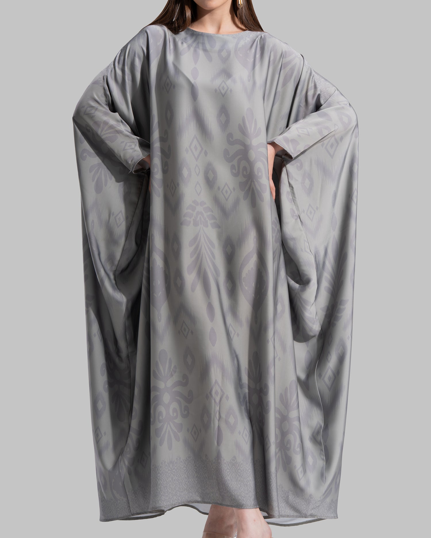 Oversized satin kaftan.