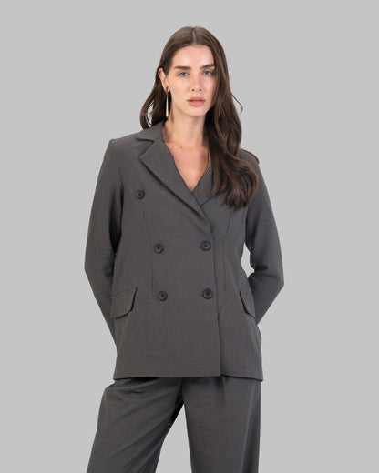 بليزر مزدوج الصدر.