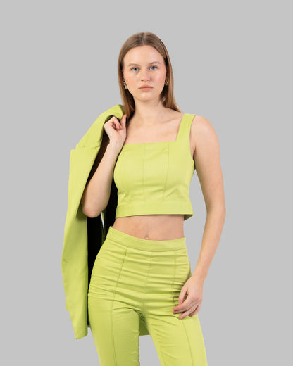 سترة كبيرة الحجم ذات صفين من الأزرار.