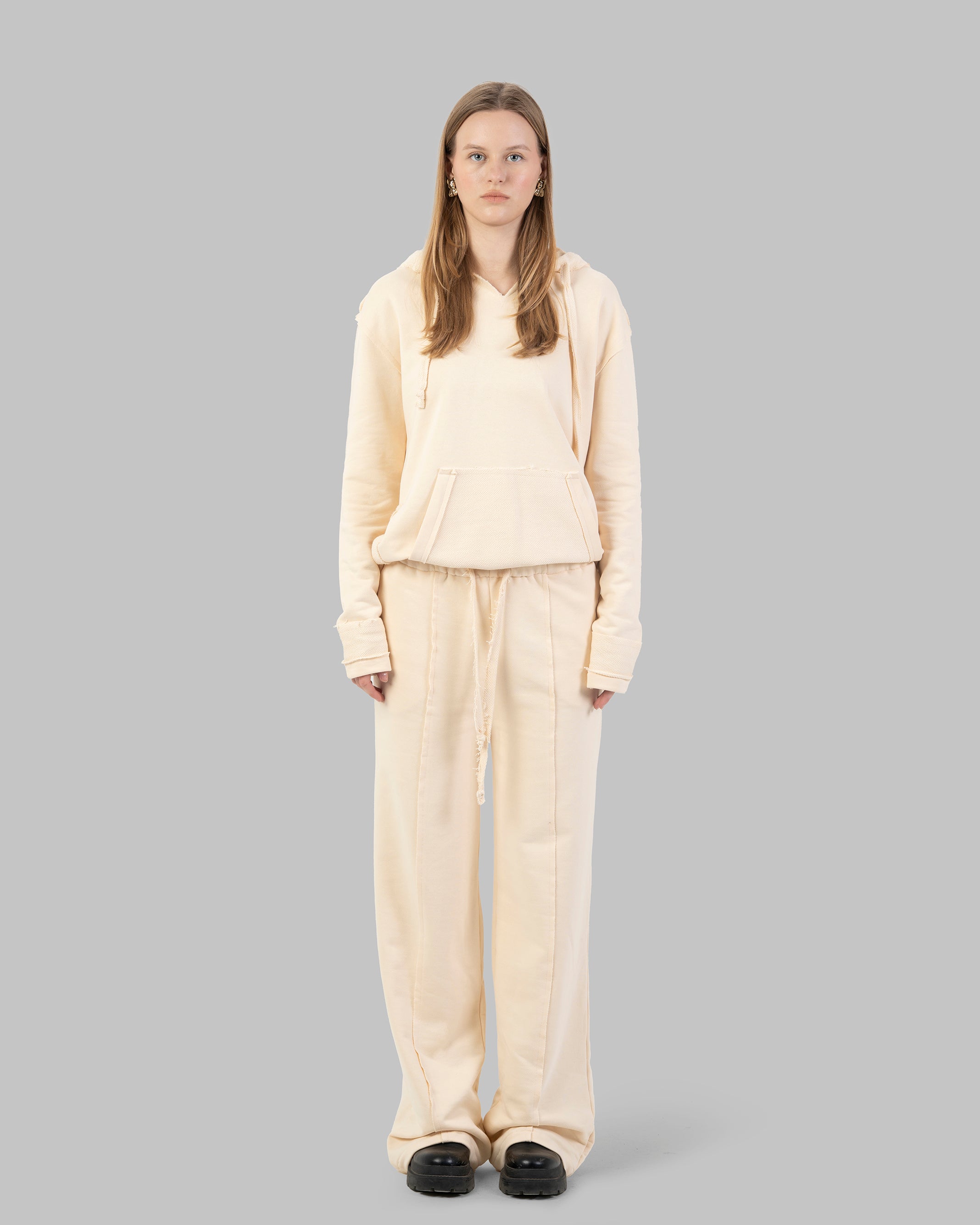 High-waist wide-leg pants in soft fabric.