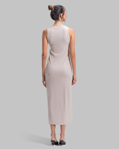 Sleeveless ribbed maxi dress with a round neckline and a tight-fit silhouette.
