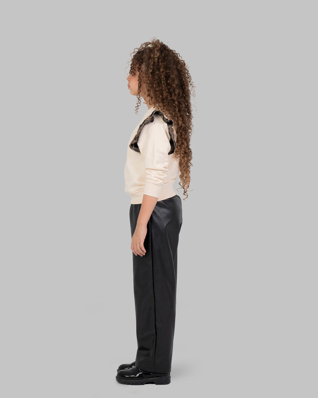 Leather straight Trousers with Elastic Waistband.