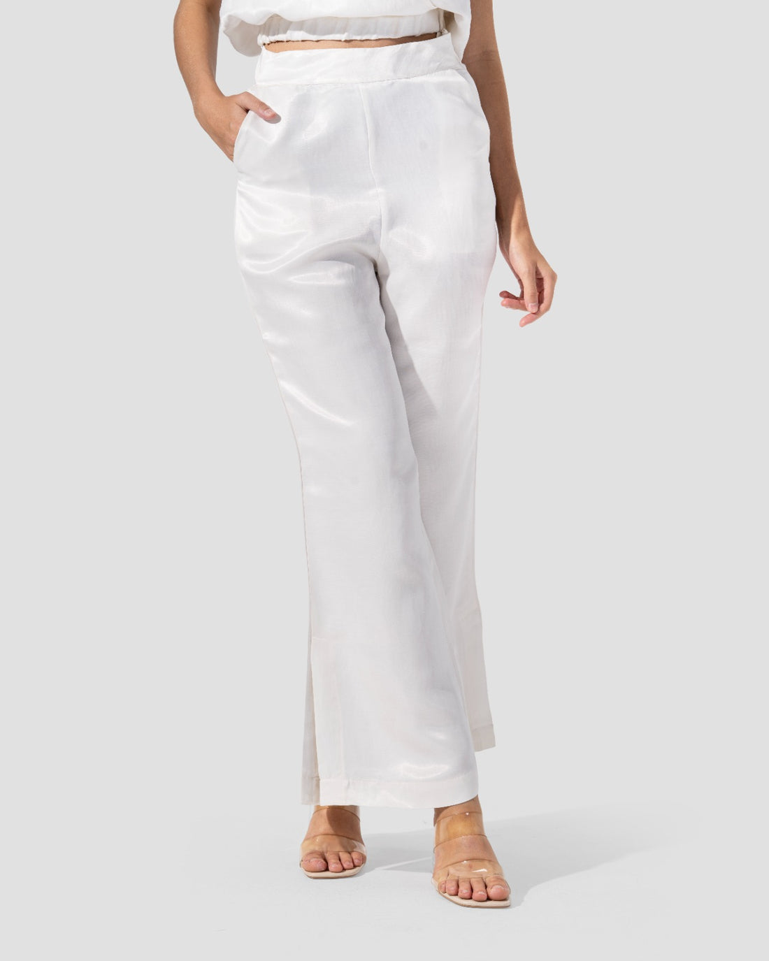 بنطلون واسع مع فتحة